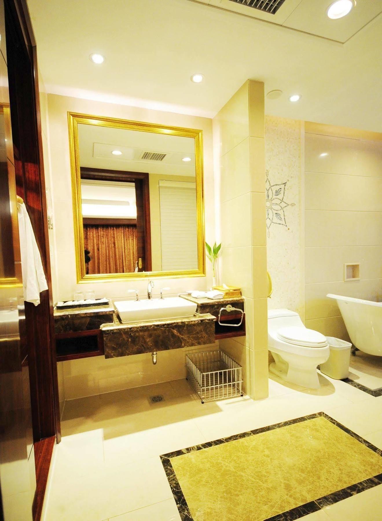 St. Tropez Hotel Trường Sa Ngoại thất bức ảnh