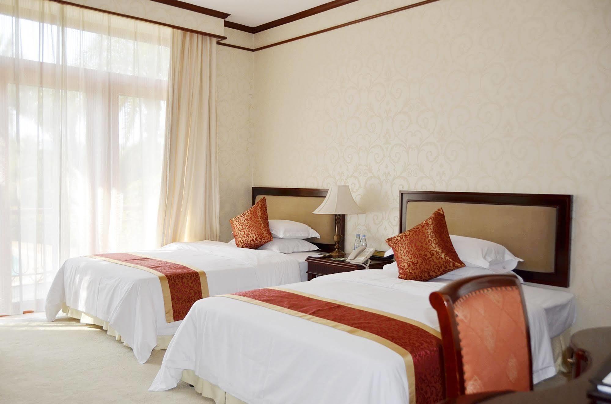 St. Tropez Hotel Trường Sa Ngoại thất bức ảnh